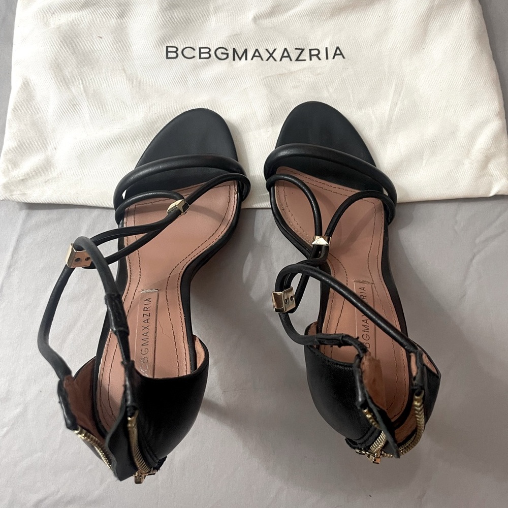 BCBG HIGH HEEL